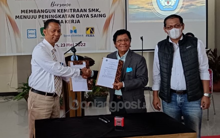 SMK Putra Bangsa Jalin Kerja Sama dengan Apindo Kaltim